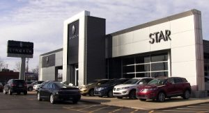 Star Lincoln dealership in Southfield